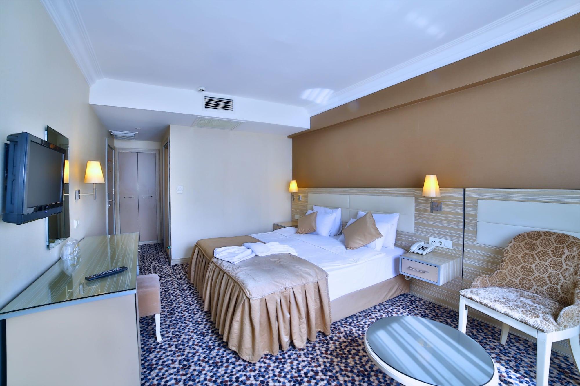 Hotel Grand Emin Istanbul Exterior photo