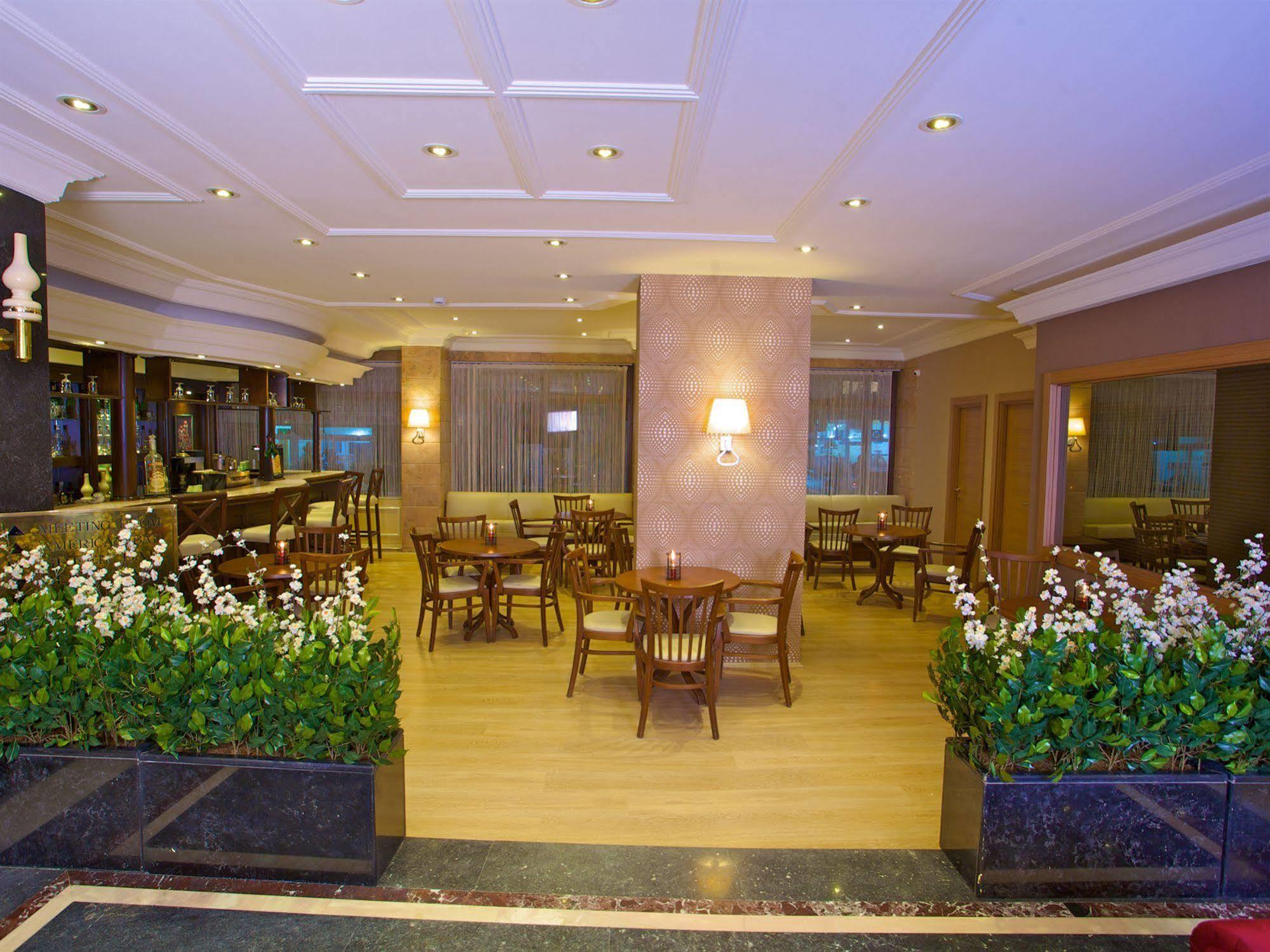 Hotel Grand Emin Istanbul Exterior photo