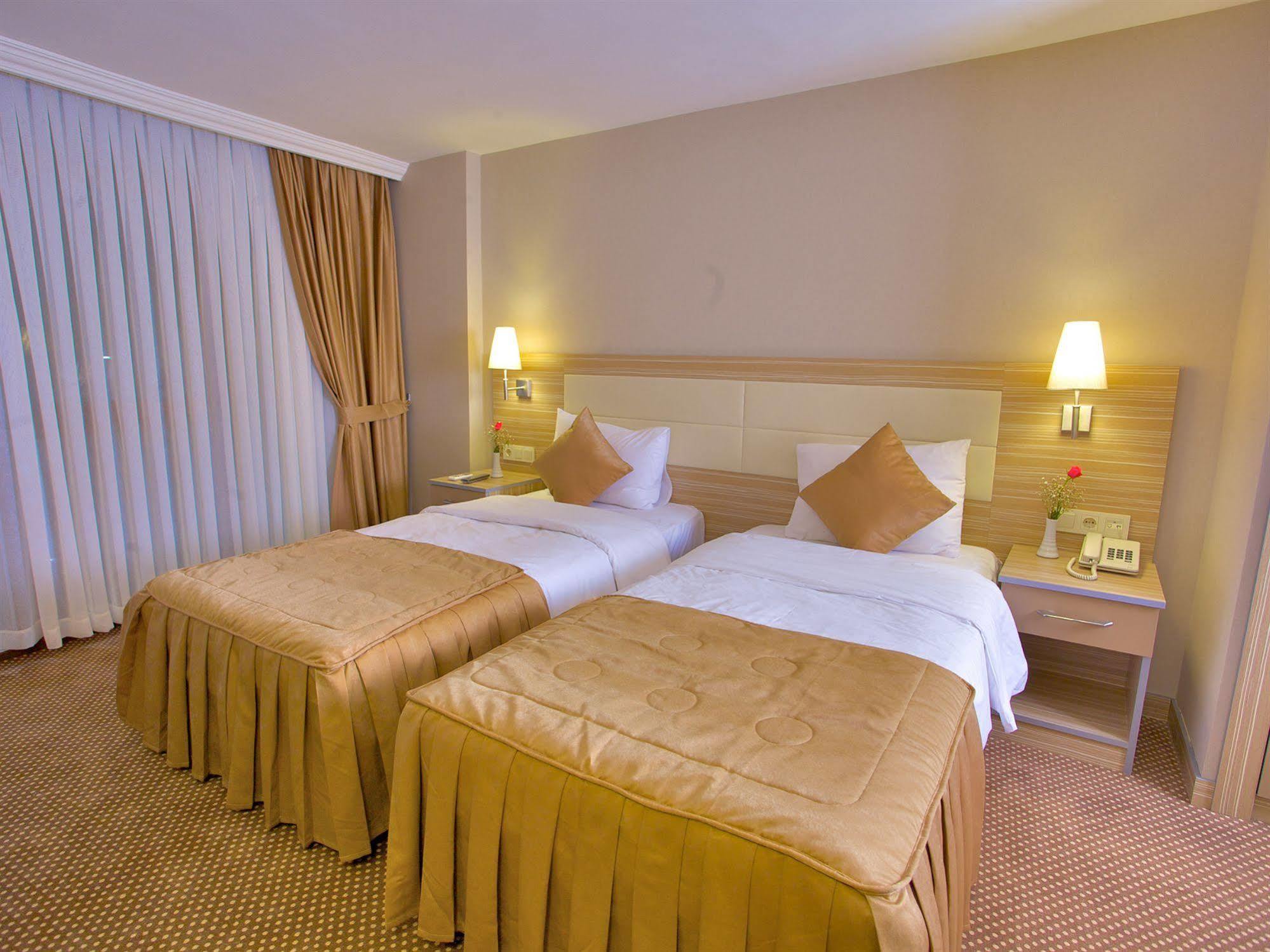 Hotel Grand Emin Istanbul Exterior photo