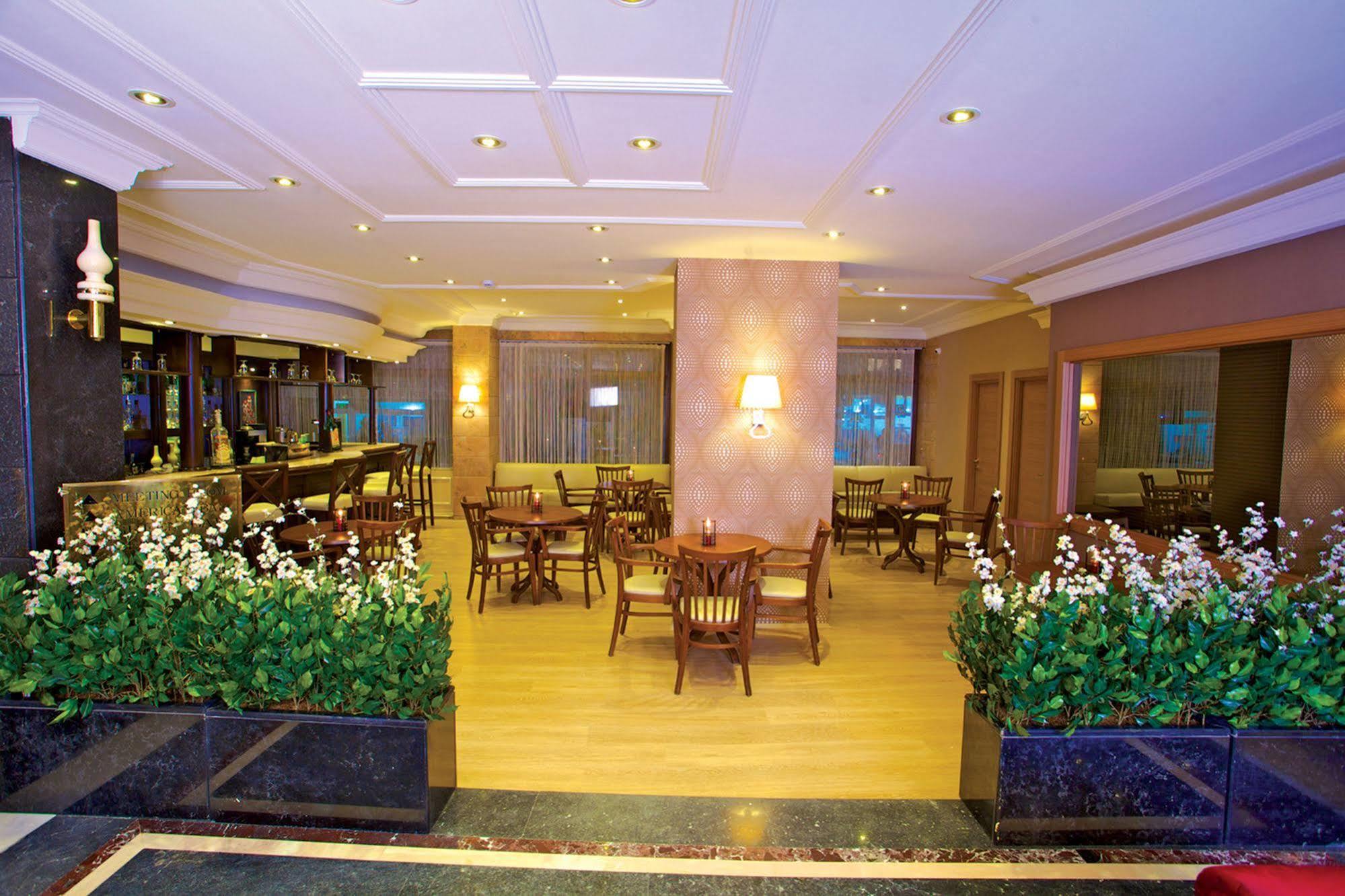 Hotel Grand Emin Istanbul Exterior photo