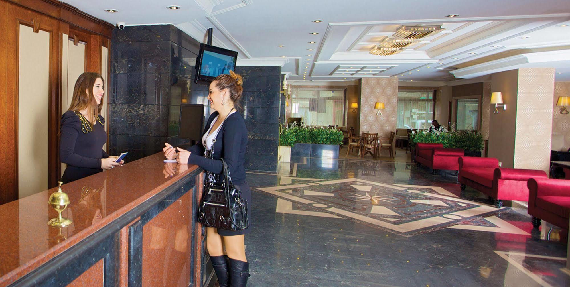 Hotel Grand Emin Istanbul Exterior photo